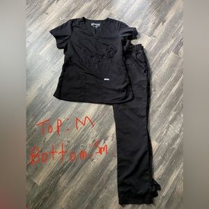 Grays Anatomy Scrub Set (Top: Medium, Bottom: Small)